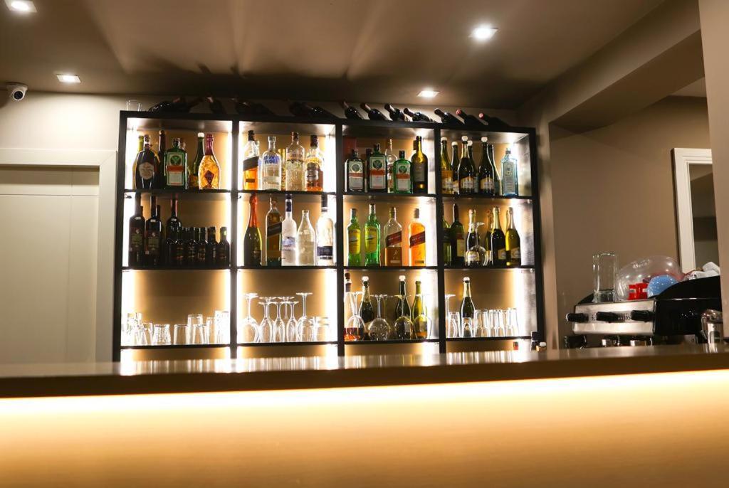Hotel Romeo คอร์เชอ ภายนอก รูปภาพ