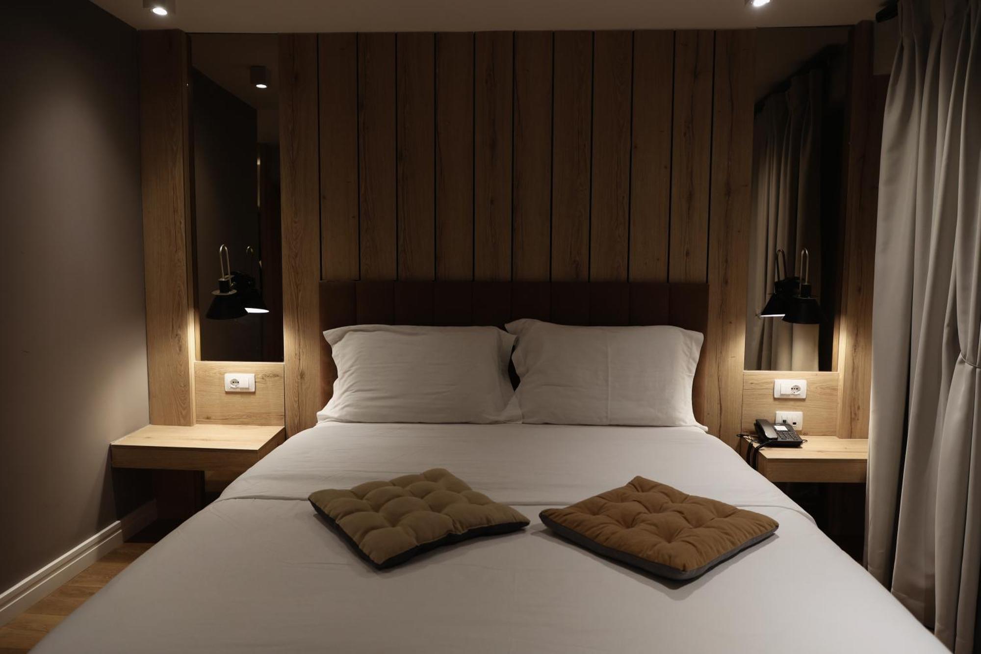 Hotel Romeo คอร์เชอ ภายนอก รูปภาพ